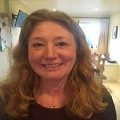 Dr Elaine Lewis